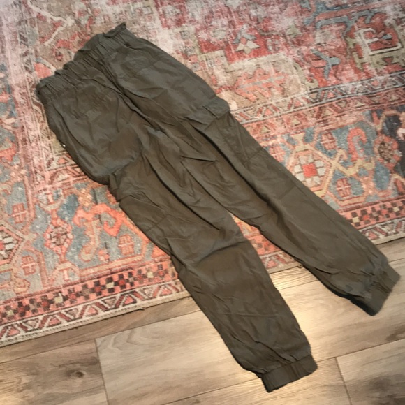 Womens Dynamite Cargo Pants - Picture 2 of 5